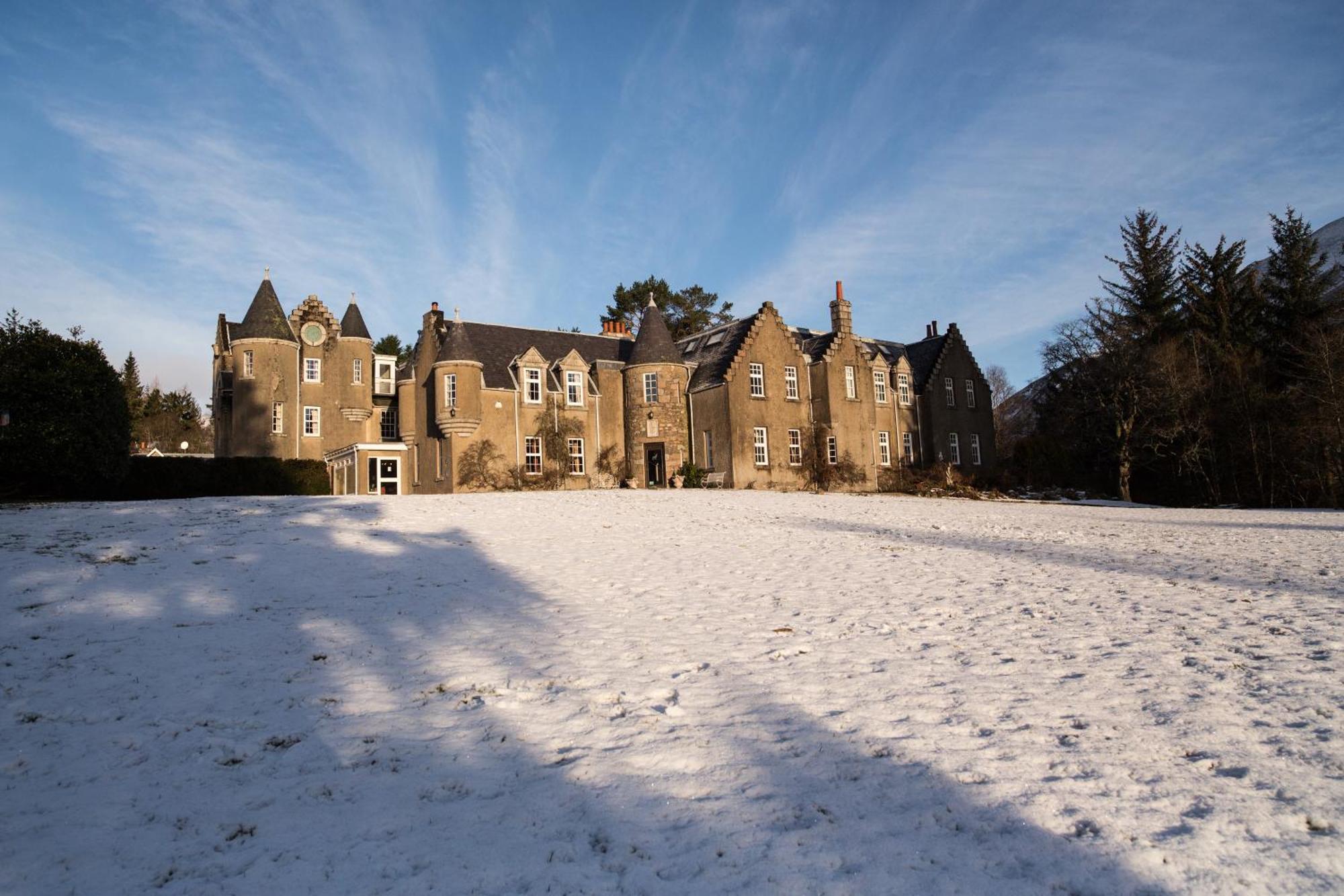 Dalmunzie Castle Hotel Glenshee Dış mekan fotoğraf