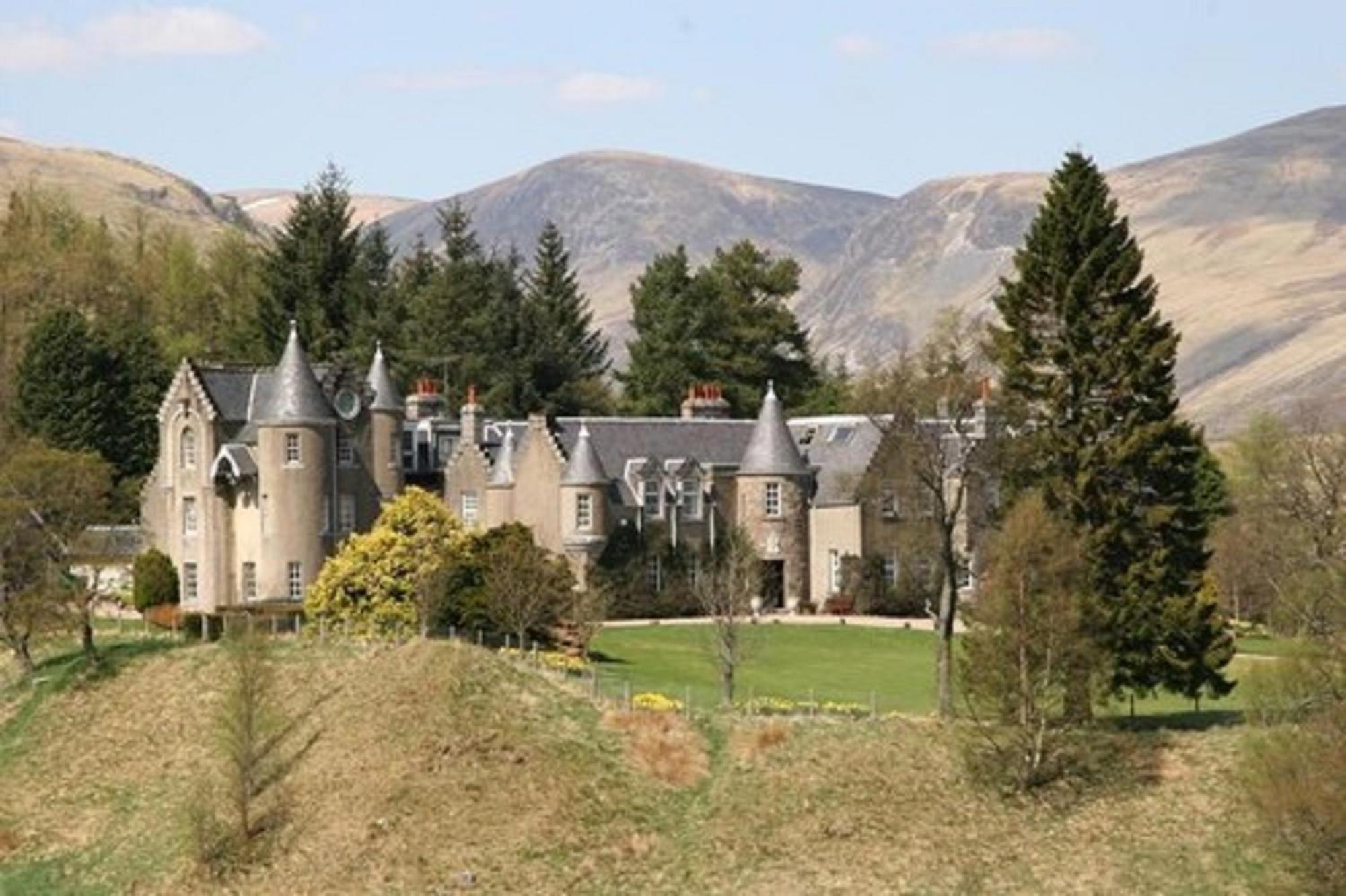 Dalmunzie Castle Hotel Glenshee Dış mekan fotoğraf
